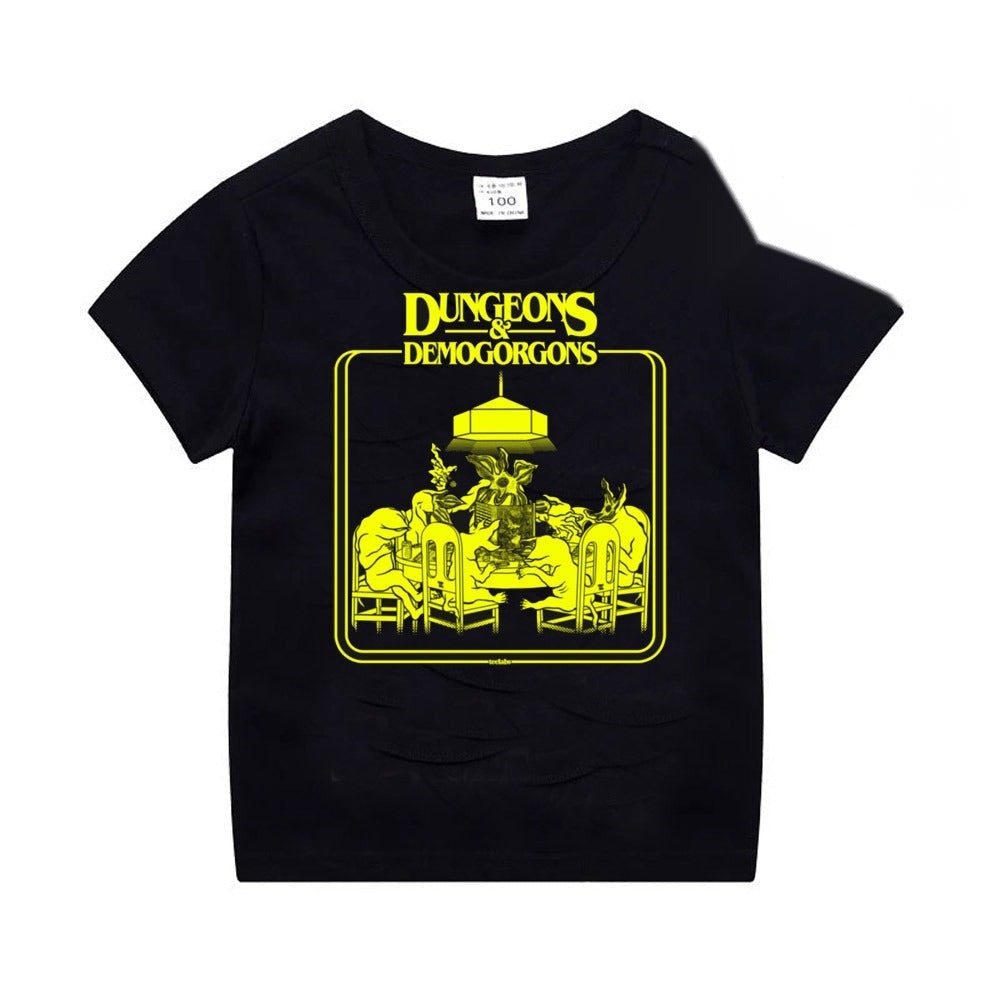 T-shirt enfant noir Stranger Things Donjons et Demogorgons vu de face