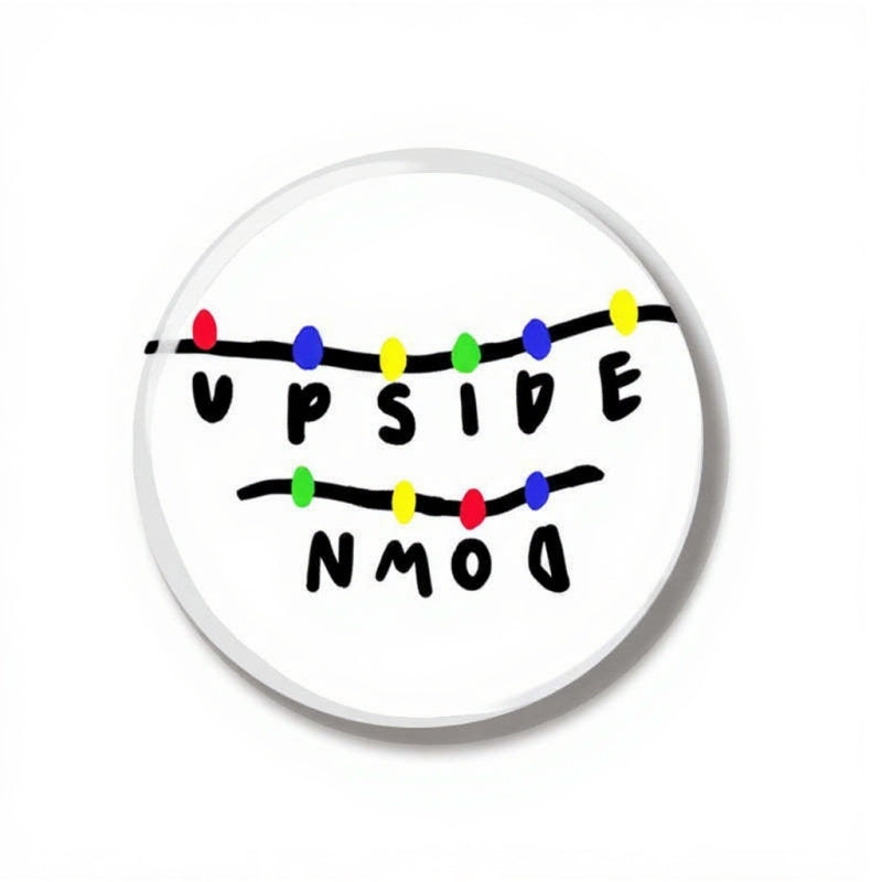 Badge 44 mm Stranger Things Upside Down guirlande vu de face