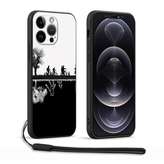 Coque iPhone Stranger Things motif Mix04 4218 vu de face