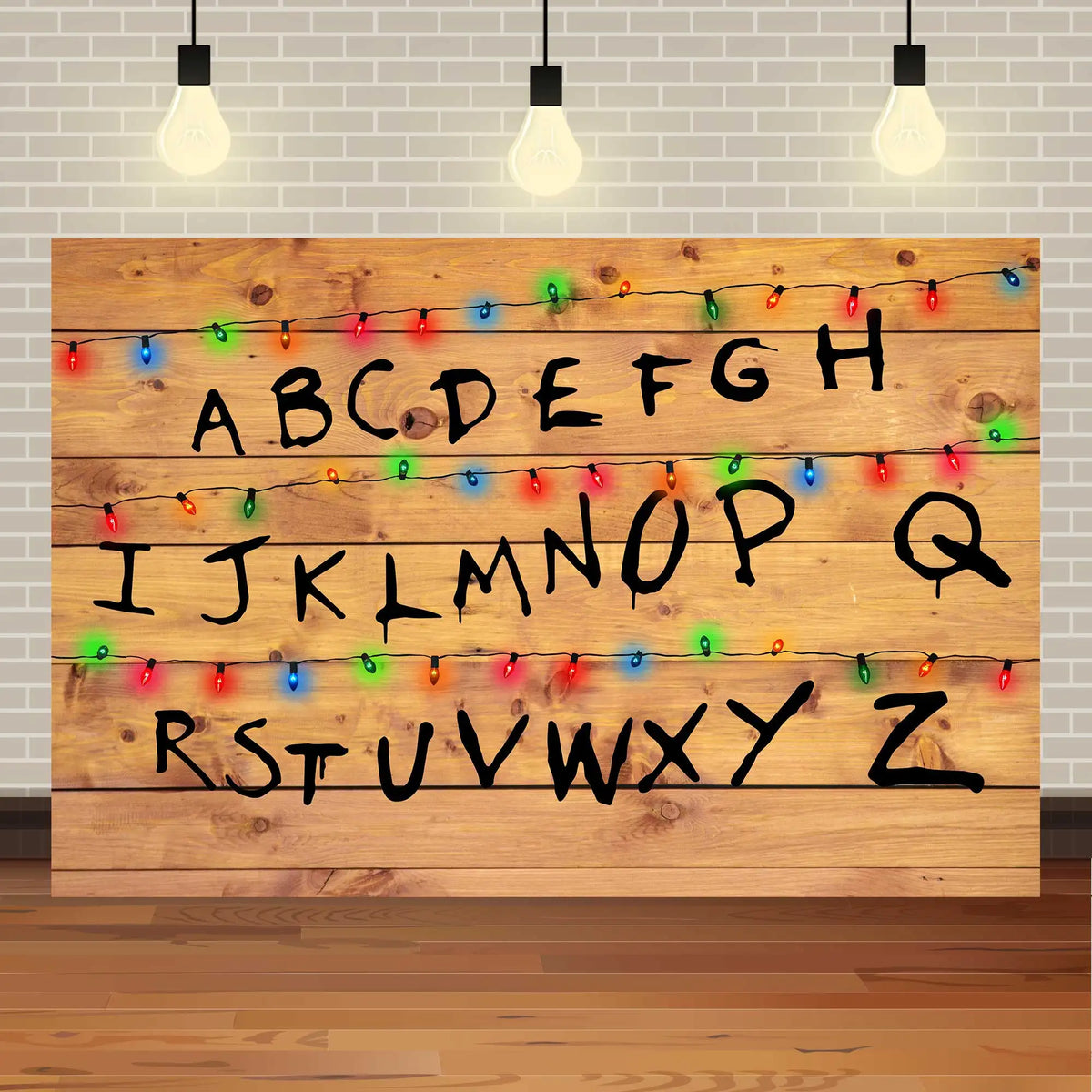 Toile de fond Stranger Things mur alphabet bois clair vu de face
