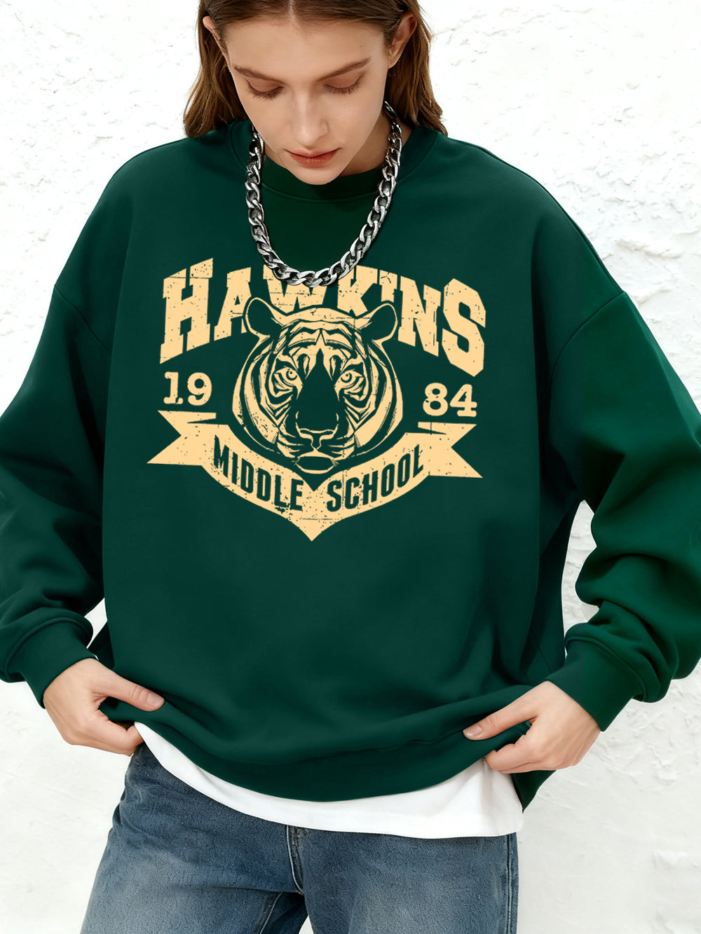 Sweat Stranger Things Hawkins Middle School 1984 – coloris Vert