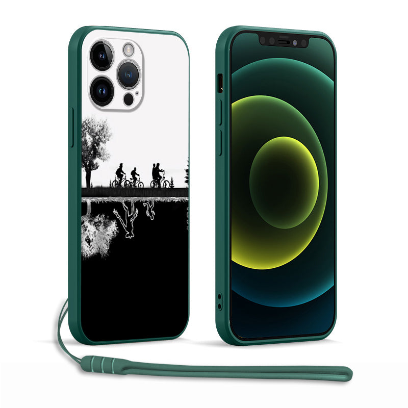 Coque iPhone Stranger Things motif Mix02 4218 vu de face