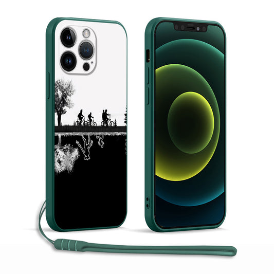 Coque iPhone Stranger Things motif Mix02 4218 vu de face
