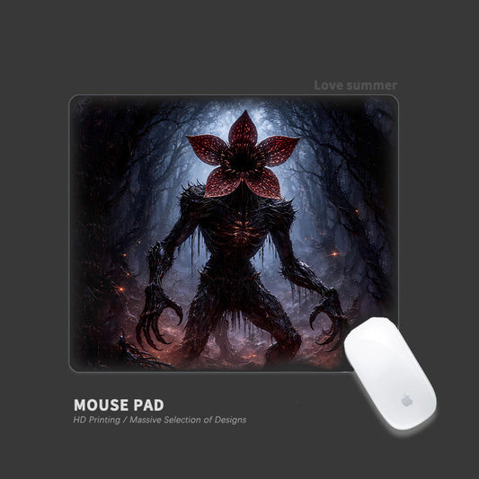 Tapis de souris Stranger Things Demogorgon dans l'ombre vu de face
