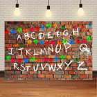 Fondale Stranger Things muro dell'alfabeto mattone scuro