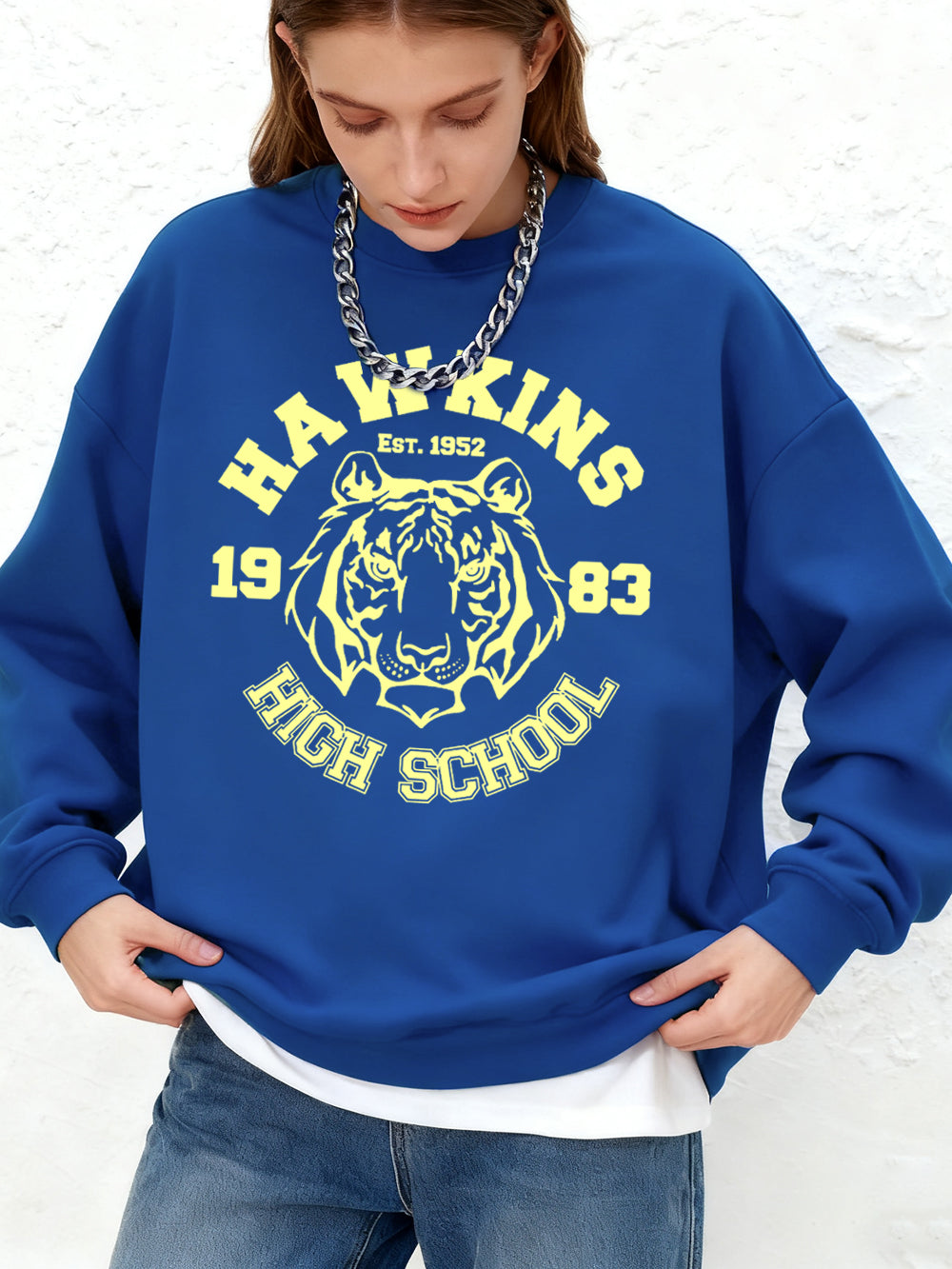 Sweat col rond Stranger Things Hawkins High School tigre – coloris Bleu