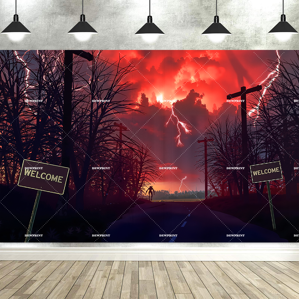 Toile de fond Stranger Things Hawkins au crépuscule vu de face