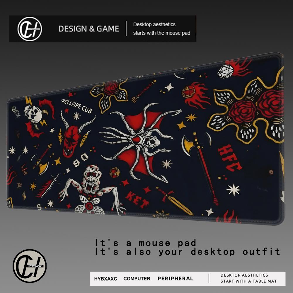 Tapis de souris XXL Stranger Things motifs Hellfire Club vu de face
