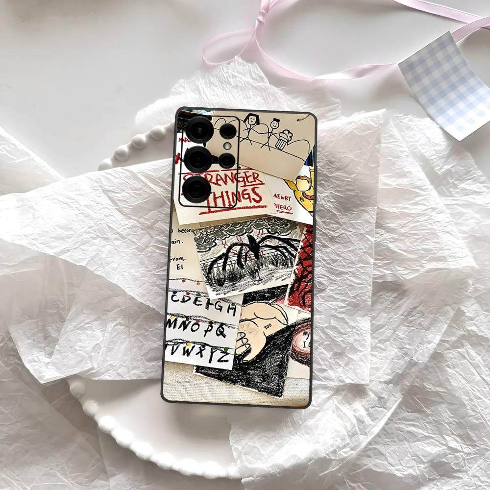 Coque Samsung mate Stranger Things croquis du Monde à l'Envers vu de face