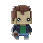 Statuina testa grande da costruire Stranger Things Steve Harrington e la sua mazza
