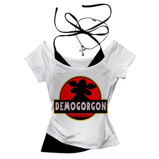 Crop top Stranger Things écusson Demogorgon rouge vu de face