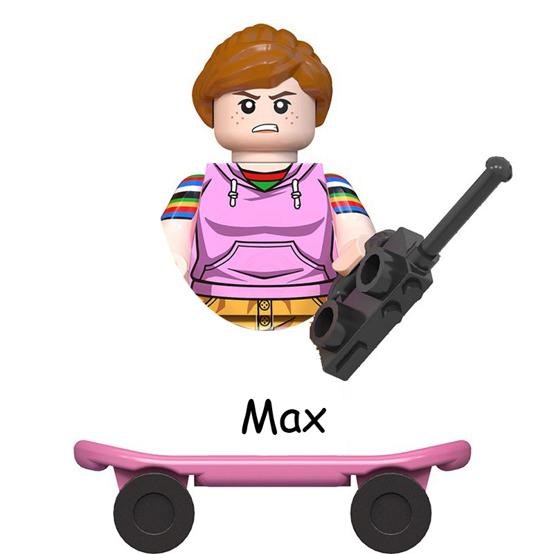 Mini figurine à construire Stranger Things Max Mayfield en skate vu de face