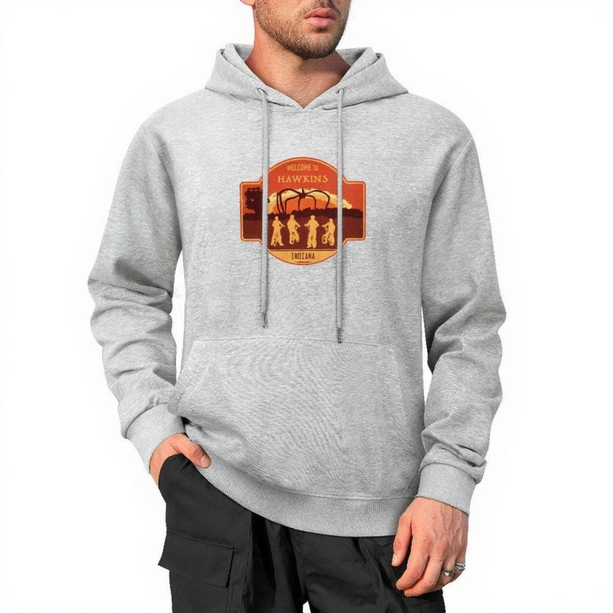 Hoodie Stranger Things Welcome to Hawkins Indiana écusson – coloris Gris