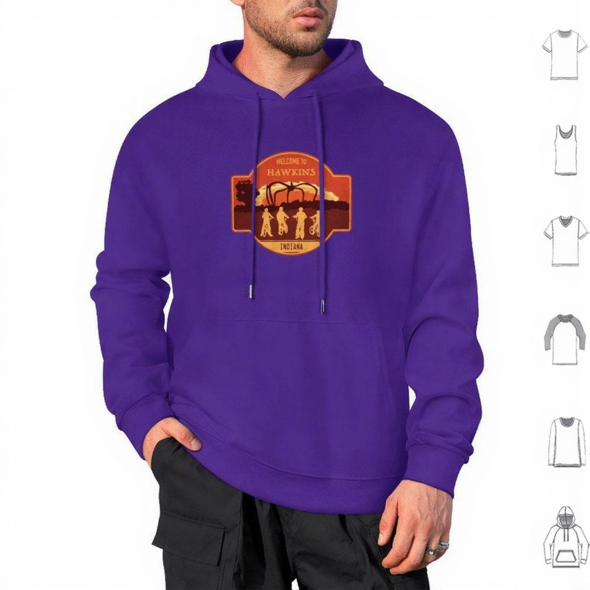 Hoodie Stranger Things Welcome to Hawkins Indiana écusson – coloris Violet